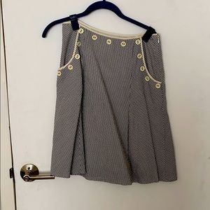 Sailor style women skirt with button details